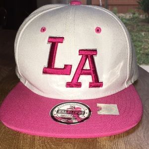 LA headline SnapBack hat
